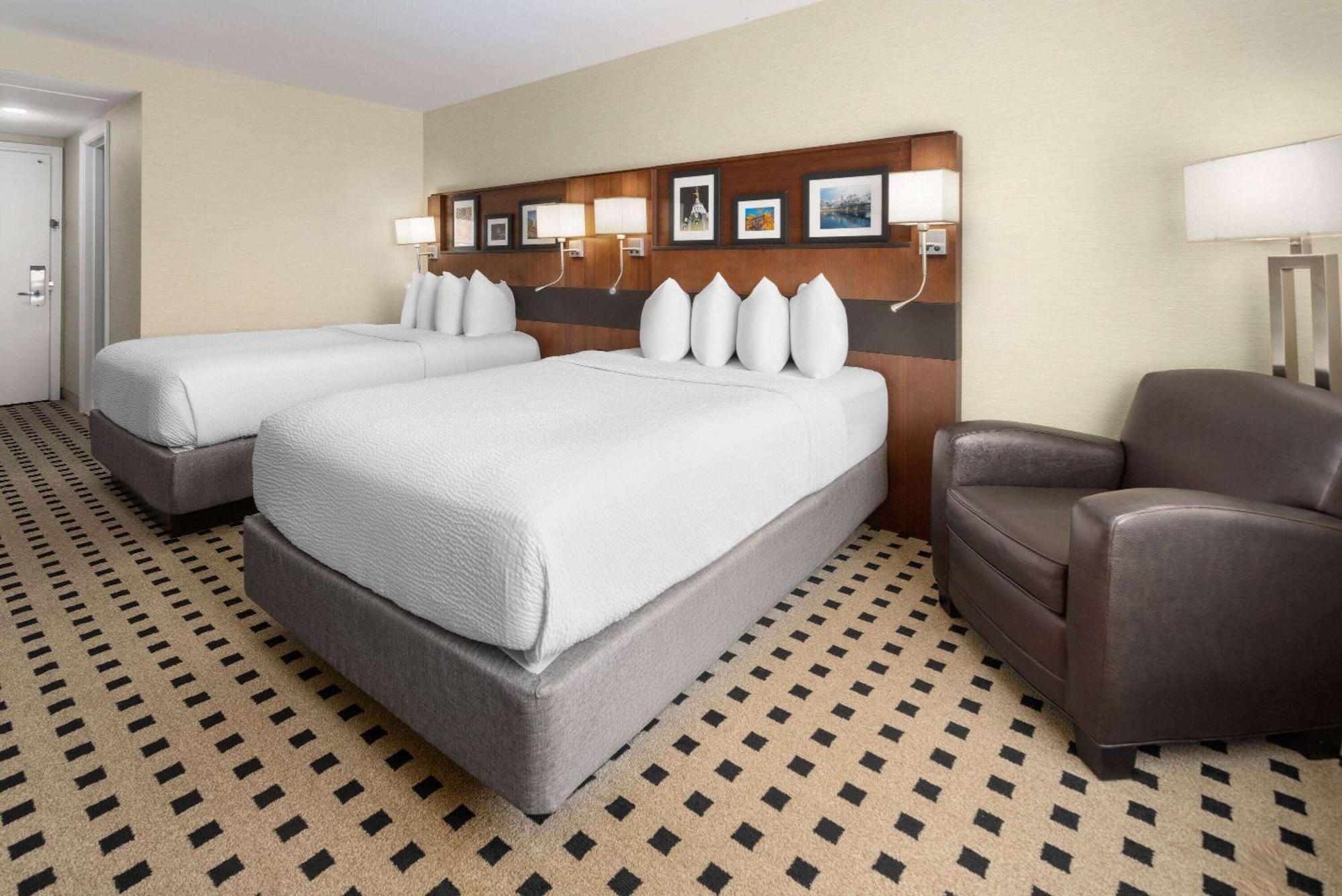 Penn Harris Hotel Harrisburg, Trademark By Wyndham Экстерьер фото