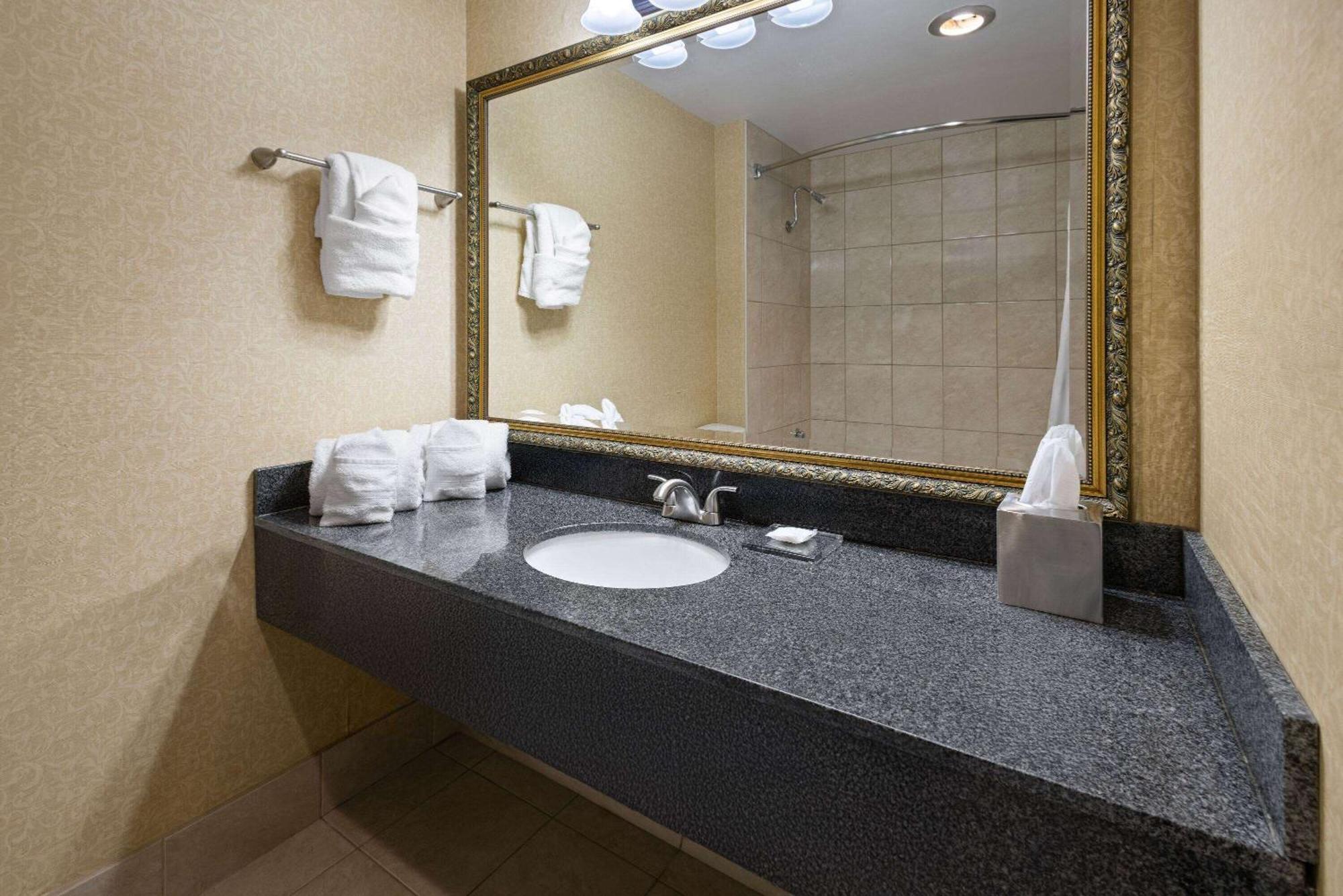 Penn Harris Hotel Harrisburg, Trademark By Wyndham Экстерьер фото