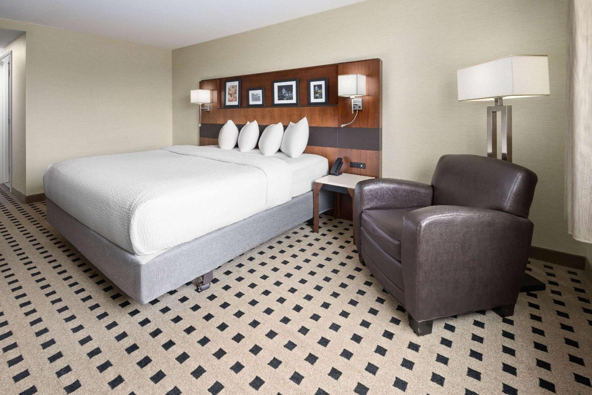 Penn Harris Hotel Harrisburg, Trademark By Wyndham Экстерьер фото