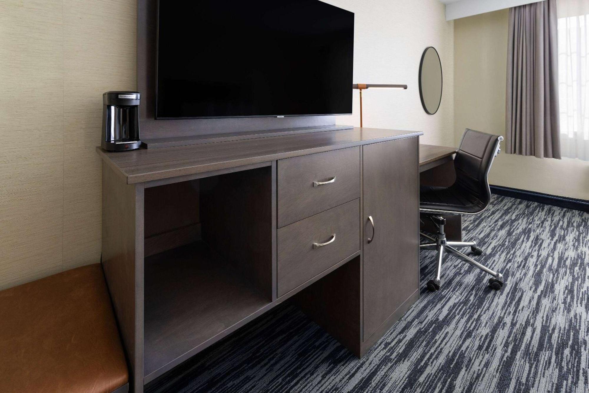Penn Harris Hotel Harrisburg, Trademark By Wyndham Экстерьер фото