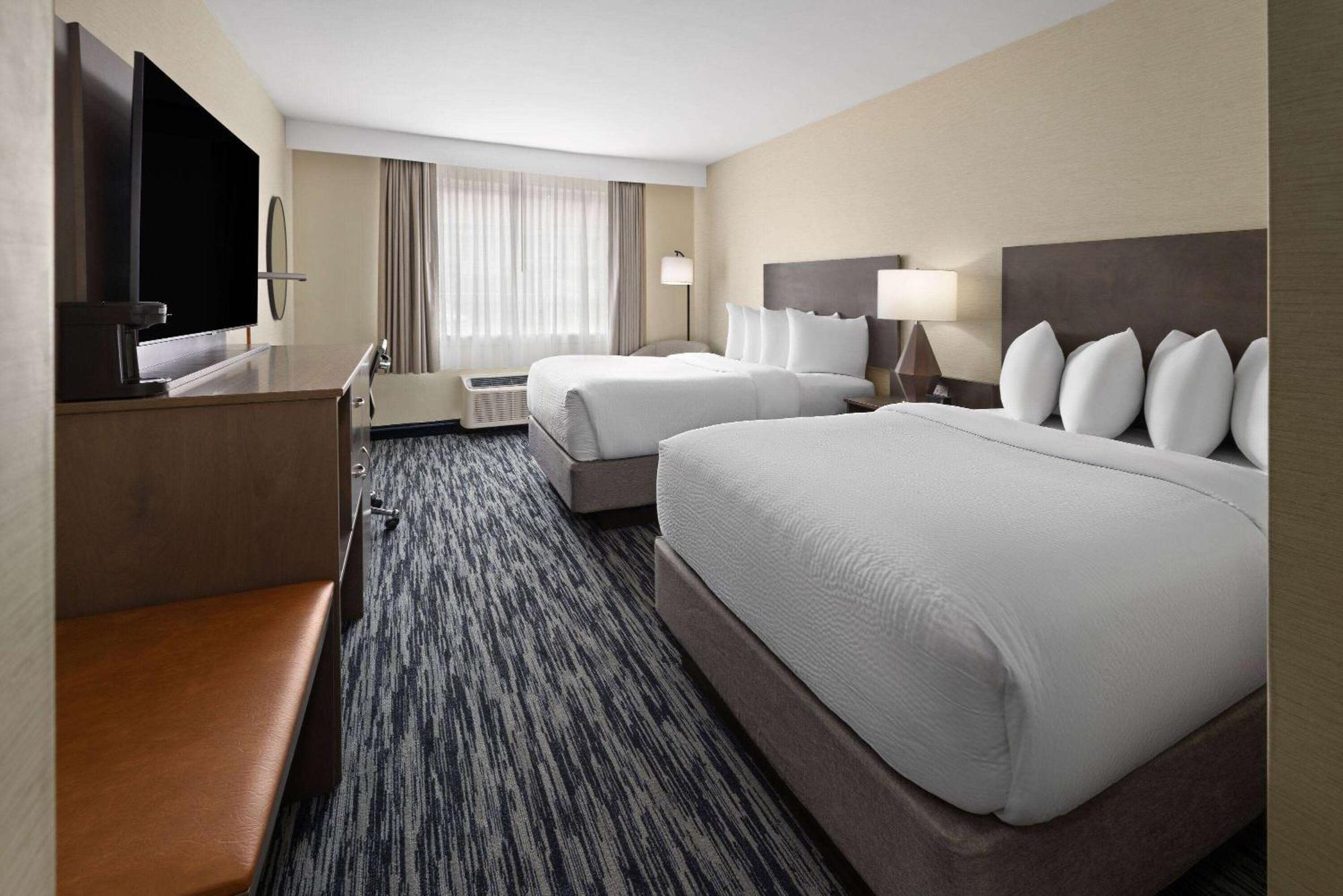 Penn Harris Hotel Harrisburg, Trademark By Wyndham Экстерьер фото