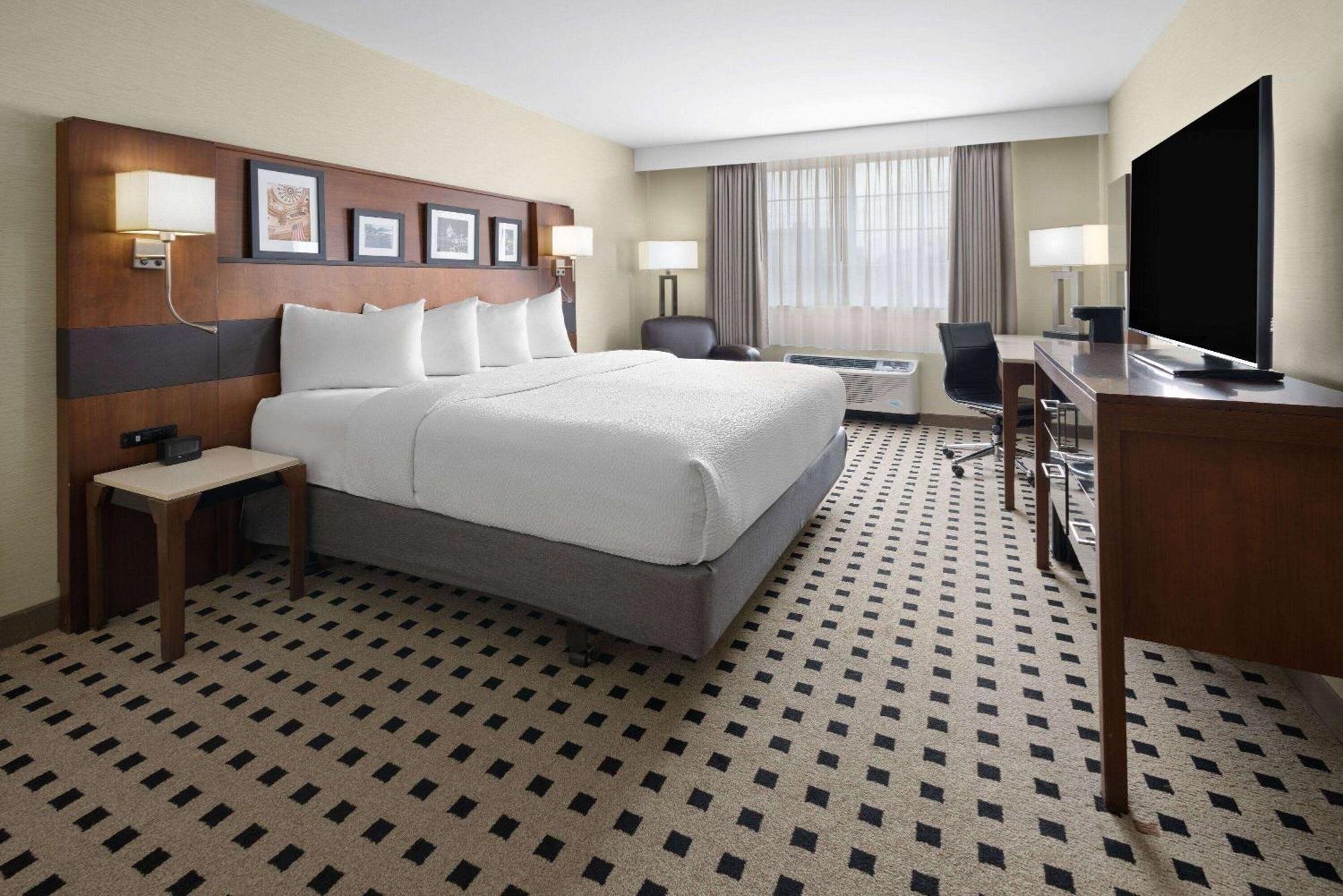 Penn Harris Hotel Harrisburg, Trademark By Wyndham Экстерьер фото