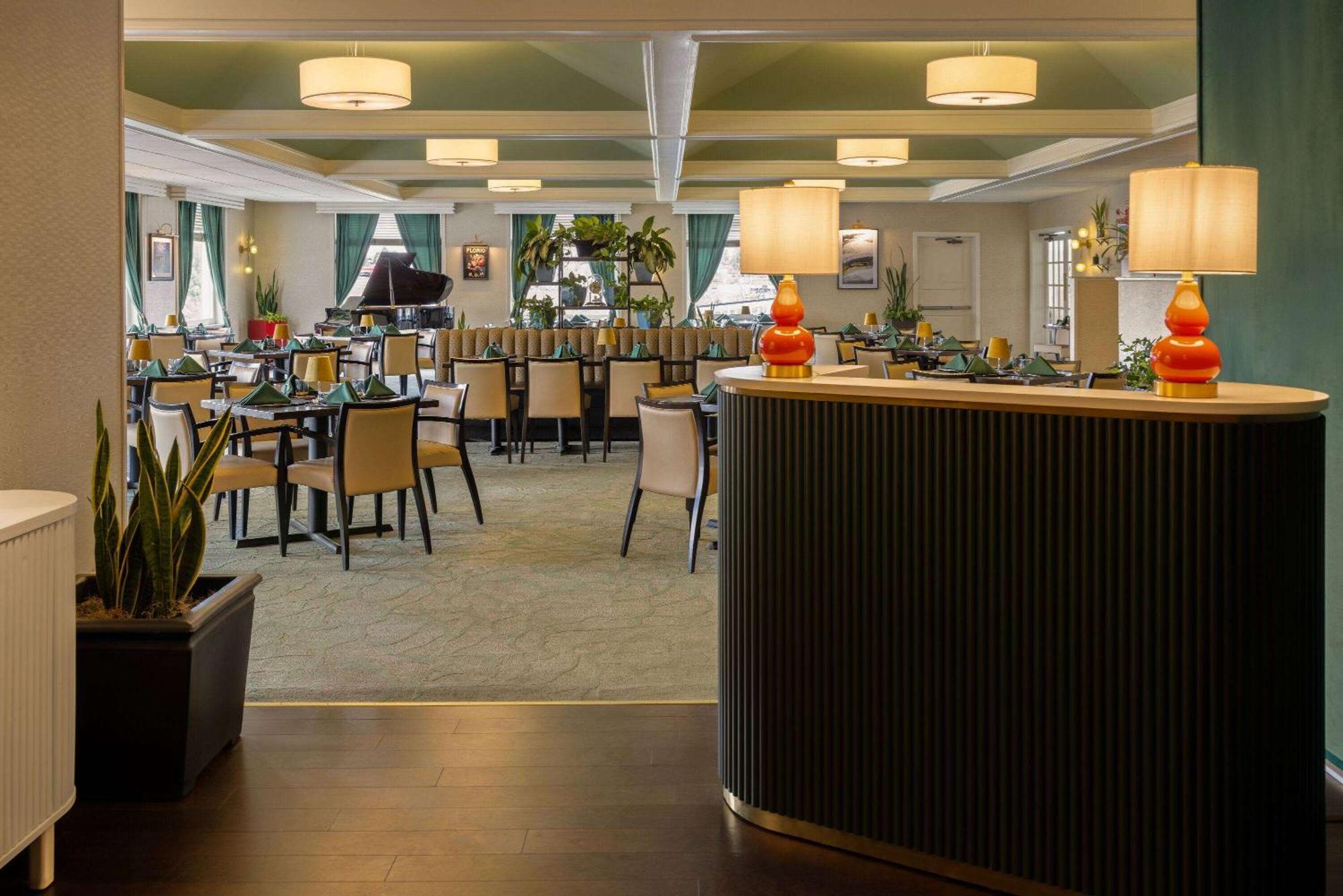 Penn Harris Hotel Harrisburg, Trademark By Wyndham Экстерьер фото