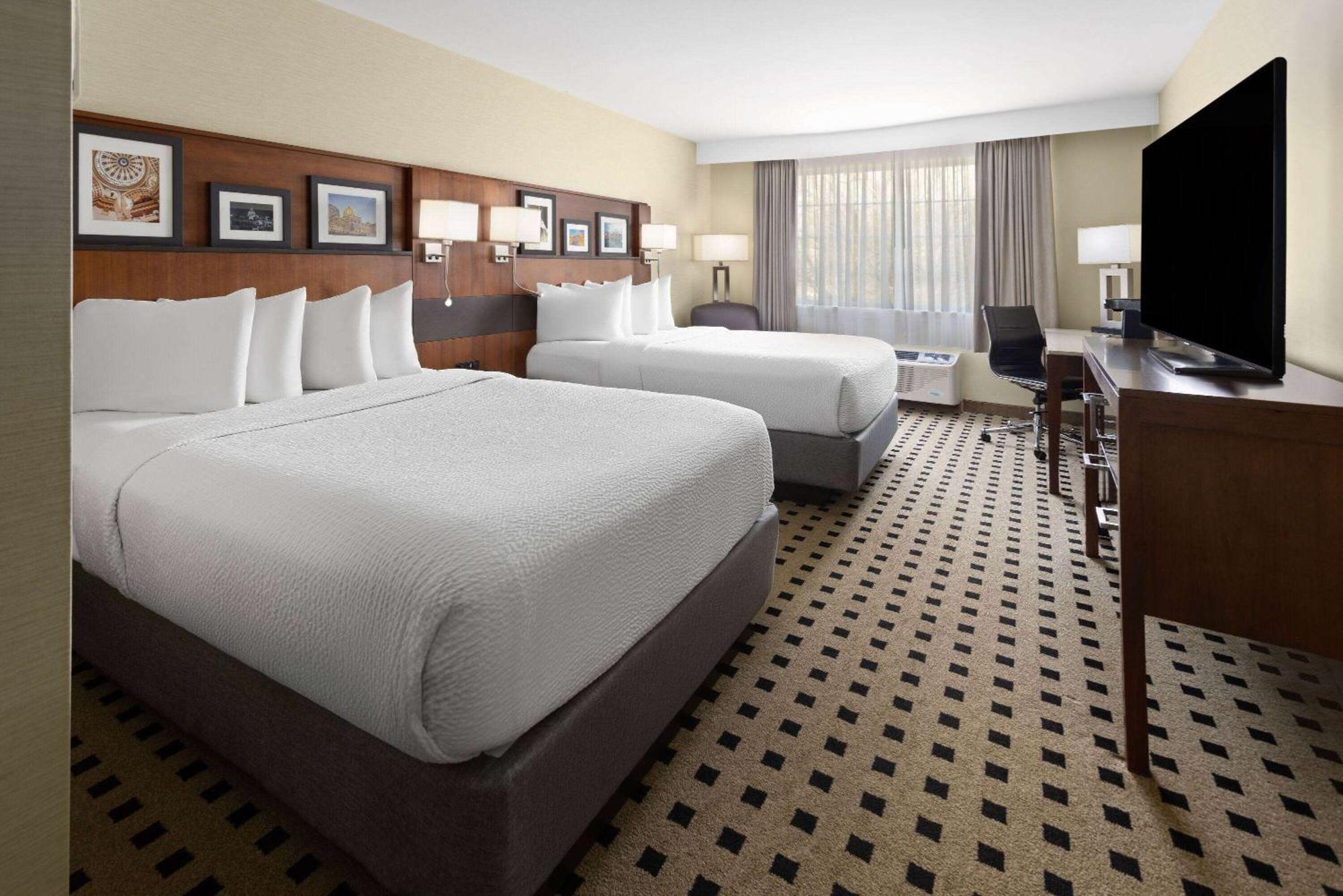 Penn Harris Hotel Harrisburg, Trademark By Wyndham Экстерьер фото