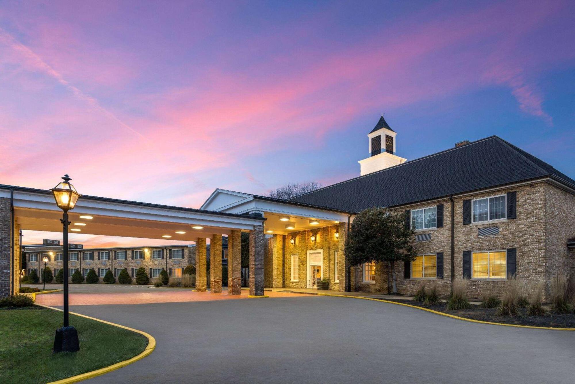 Penn Harris Hotel Harrisburg, Trademark By Wyndham Экстерьер фото