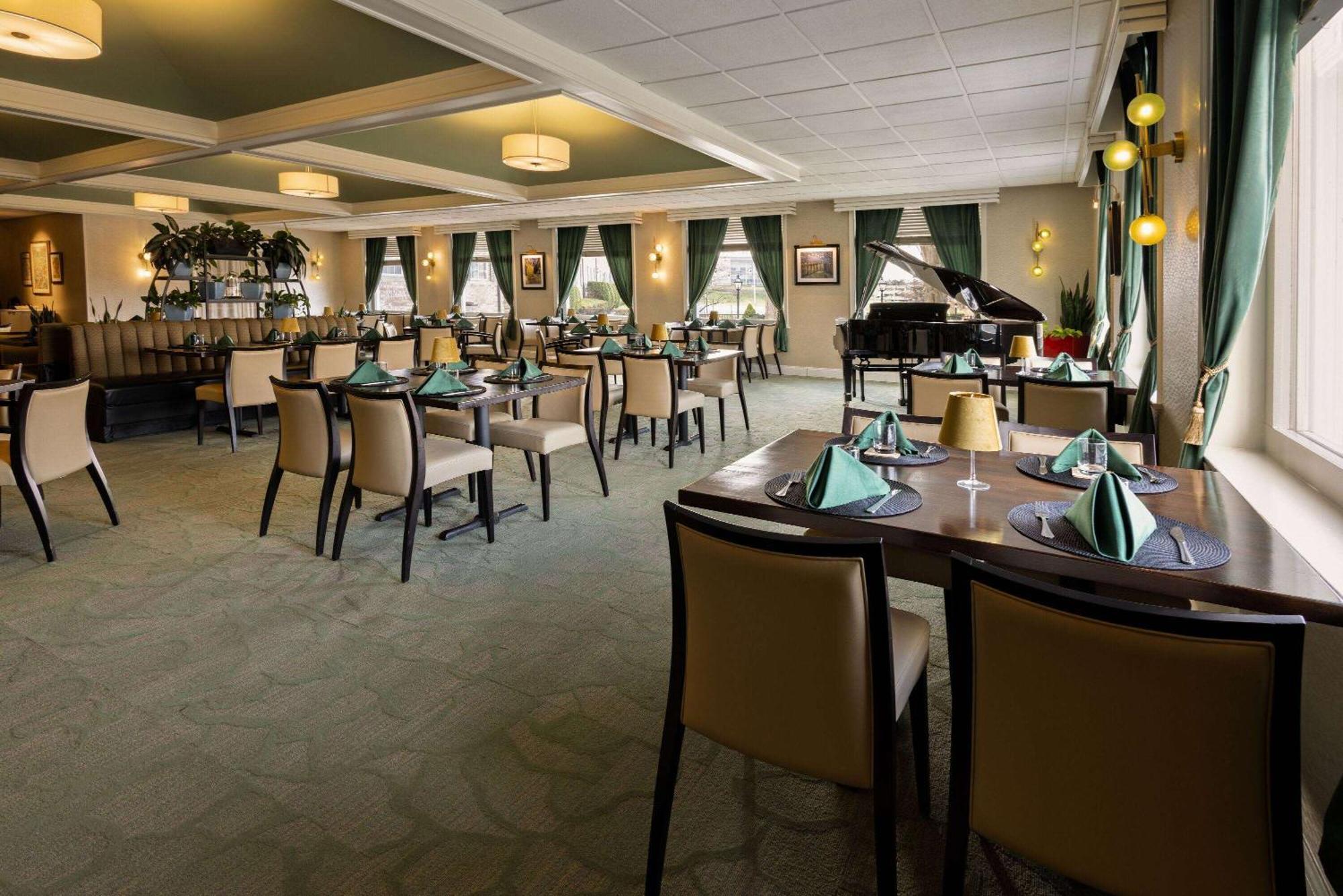Penn Harris Hotel Harrisburg, Trademark By Wyndham Экстерьер фото